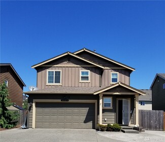 6827 41st St E, Fife, WA 98424