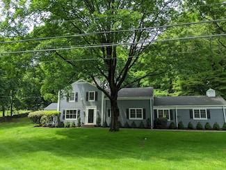 116 West Ln, Stamford, CT 06905