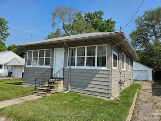 1102 W Atherton Rd, Flint, MI 48507