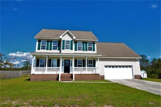 135 Secretariat Dr, Havelock, NC 28532