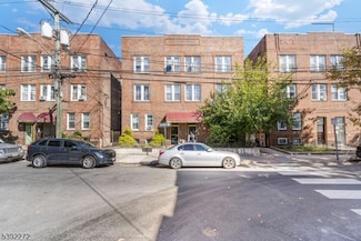 250 Clendenny Ave Unit 4, Jersey City, NJ 07304