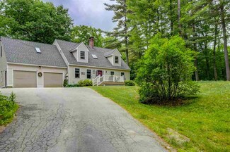 913 Greenfield Rd, Francestown, NH 03043