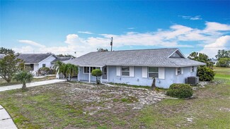 904 Desert Hills Dr, Sun City Center, FL 33573