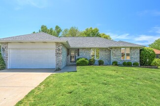 1314 E Marquette Ct, Springfield, MO 65804