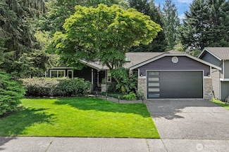 17407 NE 138th St, Redmond, WA 98052