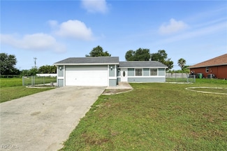 1222 NE 14th Place, Cape Coral, FL 33909