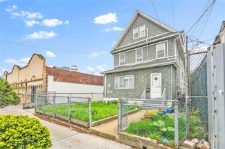 91-50 121st St, Jamaica, NY 11418