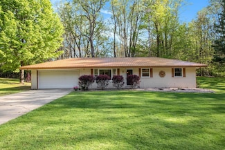 1750 Briar Rd, Niles, MI 49120