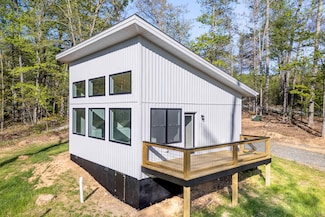 2158 Ridgeview Rd NW, Floyd, VA 24091