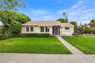 19101 Sylvan St, Tarzana, CA 91335