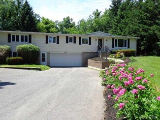 5695 Sandbank Rd, Jordan, NY 13080
