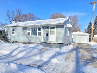 1513 13th Ave S, Fargo, ND 58103