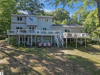 398 Highview Rd, Traverse City, MI 49696