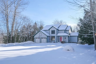53 Ponus Rd, Ludlow, VT 05149