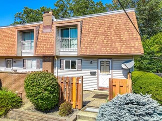 6466 State Rd Unit M8, Cleveland, OH 44134