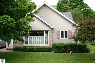 12650 S West Bay Shore Dr, Traverse City, MI 49684