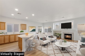 7936 Pinnochio Ave, Las Vegas, NV 89131