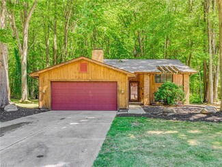 5893 Mallard Ct, Mentor, OH 44060