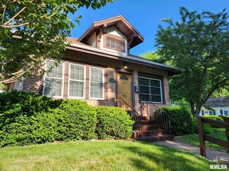 903 N Pine St, Davenport, IA 52804