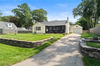 320 Miantonomo Dr, Warwick, RI 02888