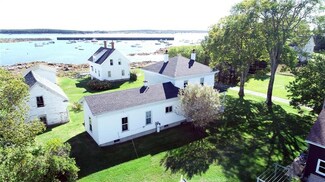 6 Cove St, Jonesport, ME 04649