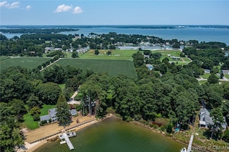 2 Harveys Neck Rd, Wicomico Church, VA 22473