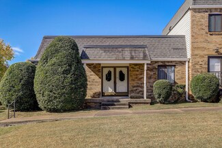 218 Lake Chateau Dr, Hermitage, TN 37076