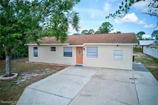 409 Citroen Dr, Sebring, FL 33872