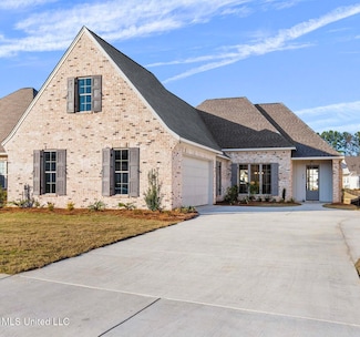 214 Herons Bay Cir, Madison, MS 39110