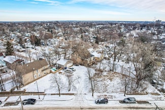 212 Maple St, Saint Paul, MN 55106