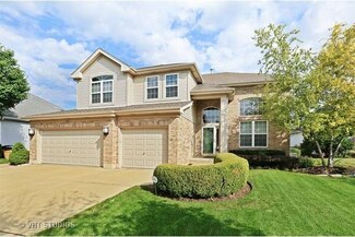 1116 W Alec St, Arlington Heights, IL 60004