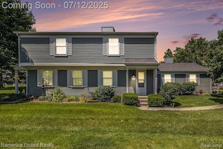 243 Aqueduct Dr, Walled Lake, MI 48390