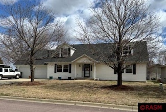 825 Spruce Place, Saint Peter, MN 56082