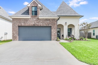 103 Misty Wind Dr, Broussard, LA 70518