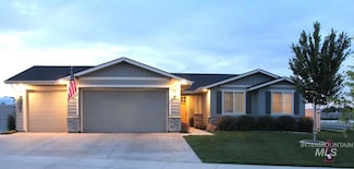 1062 W Six Shooter St, Middleton, ID 83644