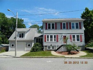 53 Oakland St, Fall River, MA 02720