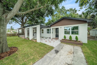 3812 W Rogers Ave, Tampa, FL 33611