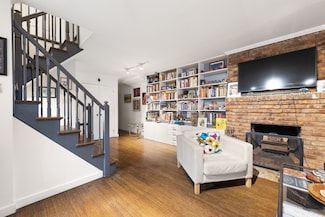 311 E 83rd St Unit B, New York, NY 10028