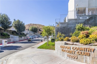 18209 Sierra Hwy Unit 35, Canyon Country, CA 91351