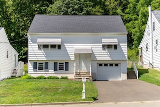 627 Nelson Rd, Johnson City, NY 13790