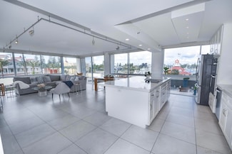 1710 Avenida Del Mundo Unit 108, Coronado, CA 92118
