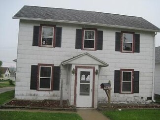 213 E Devlin St, Spring Valley, IL 61362