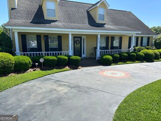 2539 Melrose Dr, Valdosta, GA 31602