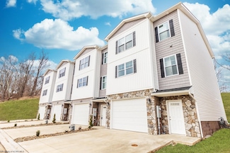 248 Red Oak Ln, Westover, WV 26501