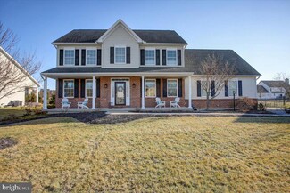 22 Old Coach Ln, Carlisle, PA 17013