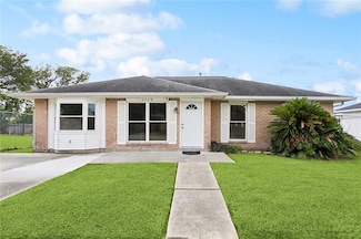 2048 Carver Dr, Marrero, LA 70072