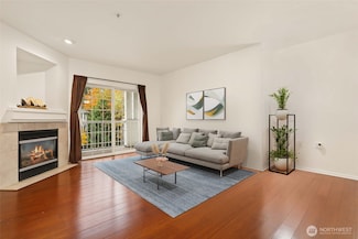 14714 Admiralty Way Unit A318, Lynnwood, WA 98087