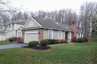 3 Charleston Dr, Mendon, NY 14506