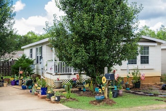 31 Crest Oak Dr, Starkville, MS 39759