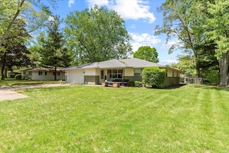 17495 Cleveland Rd, South Bend, IN 46635